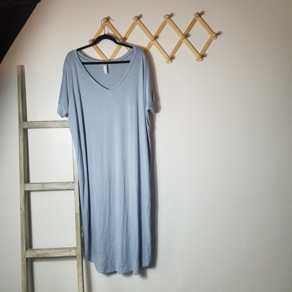 NWOT ZENANA OUTFITTERS WOMEN'S LIGHT BLUE SHIRT DRESS SIZE 2X